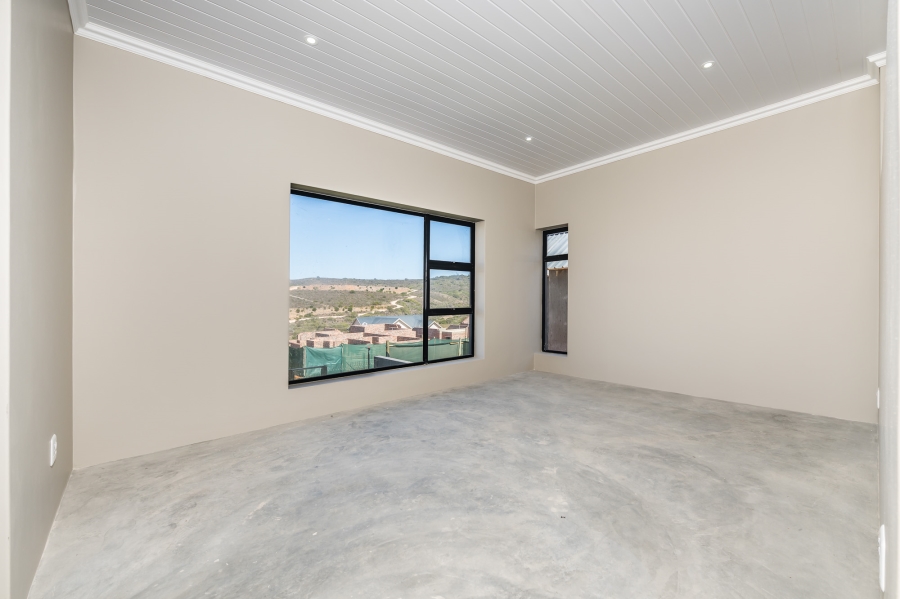 3 Bedroom Property for Sale in Outeniquasbosch Western Cape